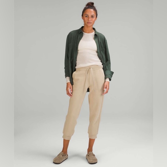 lululemon athletica Pants - Lululemon Scuba High Rise Cropped Jogger